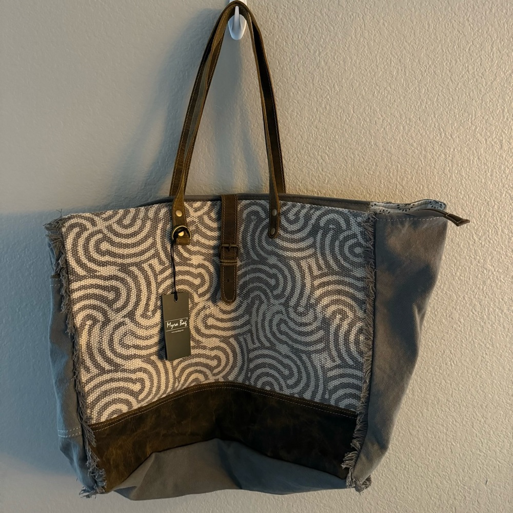 Myra Haute Weekender Bag NWT